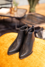 Load image into Gallery viewer, LEONA