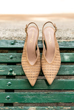 Carica l'immagine nel visualizzatore di Gallery, KARINA