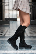 Load image into Gallery viewer, HEATHER