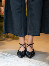 Carica l'immagine nel visualizzatore di Gallery, PILAR