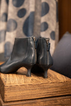 Load image into Gallery viewer, SERAPHINE