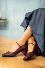 Load image into Gallery viewer, ARIANNA