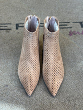 Carica l'immagine nel visualizzatore di Gallery, SERAPHINE LIGHT BISCOTTO