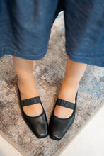 Load image into Gallery viewer, SARA