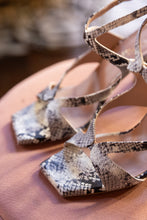 Carica l'immagine nel visualizzatore di Gallery, TAMARA