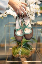 Load image into Gallery viewer, VIOLETTA