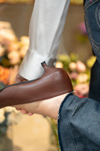 Load image into Gallery viewer, AMANDA