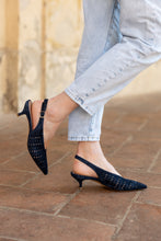 Carica l'immagine nel visualizzatore di Gallery, KARINA