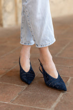 Carica l'immagine nel visualizzatore di Gallery, KARINA