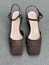 Upload the image to the Gallery viewer, PRETTY LIGHT