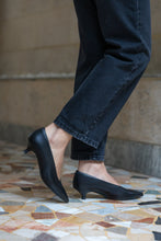 Carica l'immagine nel visualizzatore di Gallery, AMANDA