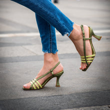 Carica l'immagine nel visualizzatore di Gallery, Tessa