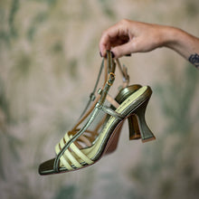 Carica l'immagine nel visualizzatore di Gallery, Tessa