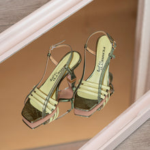 Carica l'immagine nel visualizzatore di Gallery, Tessa