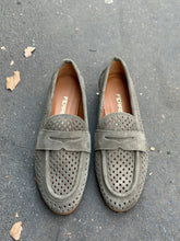 Upload the image to the Gallery viewer, MOKI LIGHT
