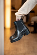 Upload the image to the Gallery viewer, CLAUDIA
