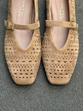 Load the image into the Gallery viewer, NICE LIGHT
