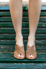 Carica l'immagine nel visualizzatore di Gallery, JOLIE
