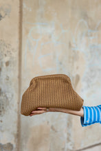 Carica l'immagine nel visualizzatore di Gallery, POCHETTE LUREX TESSUTO TRAFORATO

