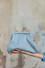 Carica l'immagine nel visualizzatore di Gallery, POCHETTE LUREX TESSUTO TRAFORATO
