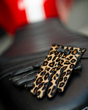 Carica l&#39;immagine nel visualizzatore di Gallery, leopardino con fiocchetto
