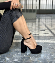 Upload the image to the Gallery viewer, SHIRLEY
